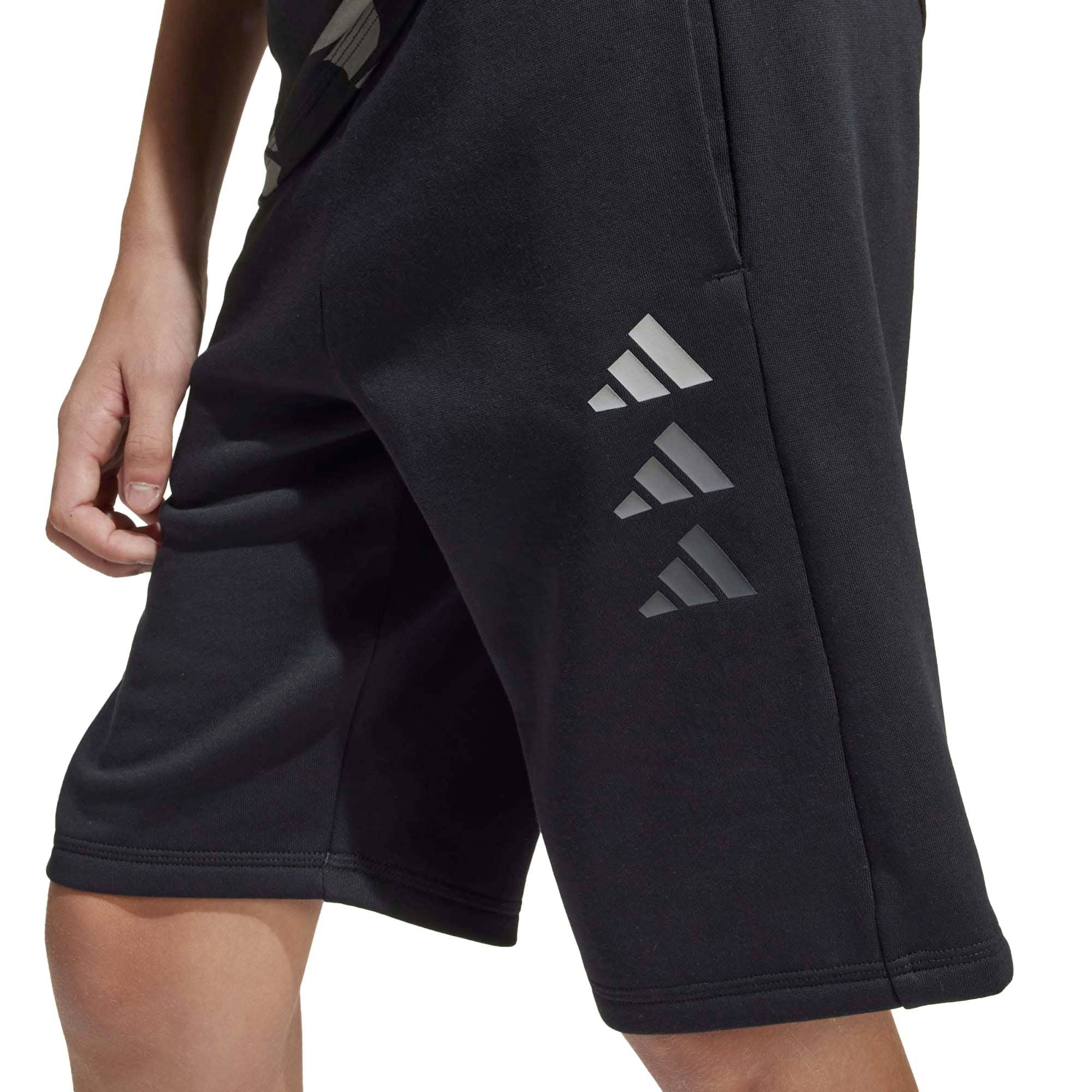 J_CLBRTN_SHO_JC7746_BLACK_Image_4
