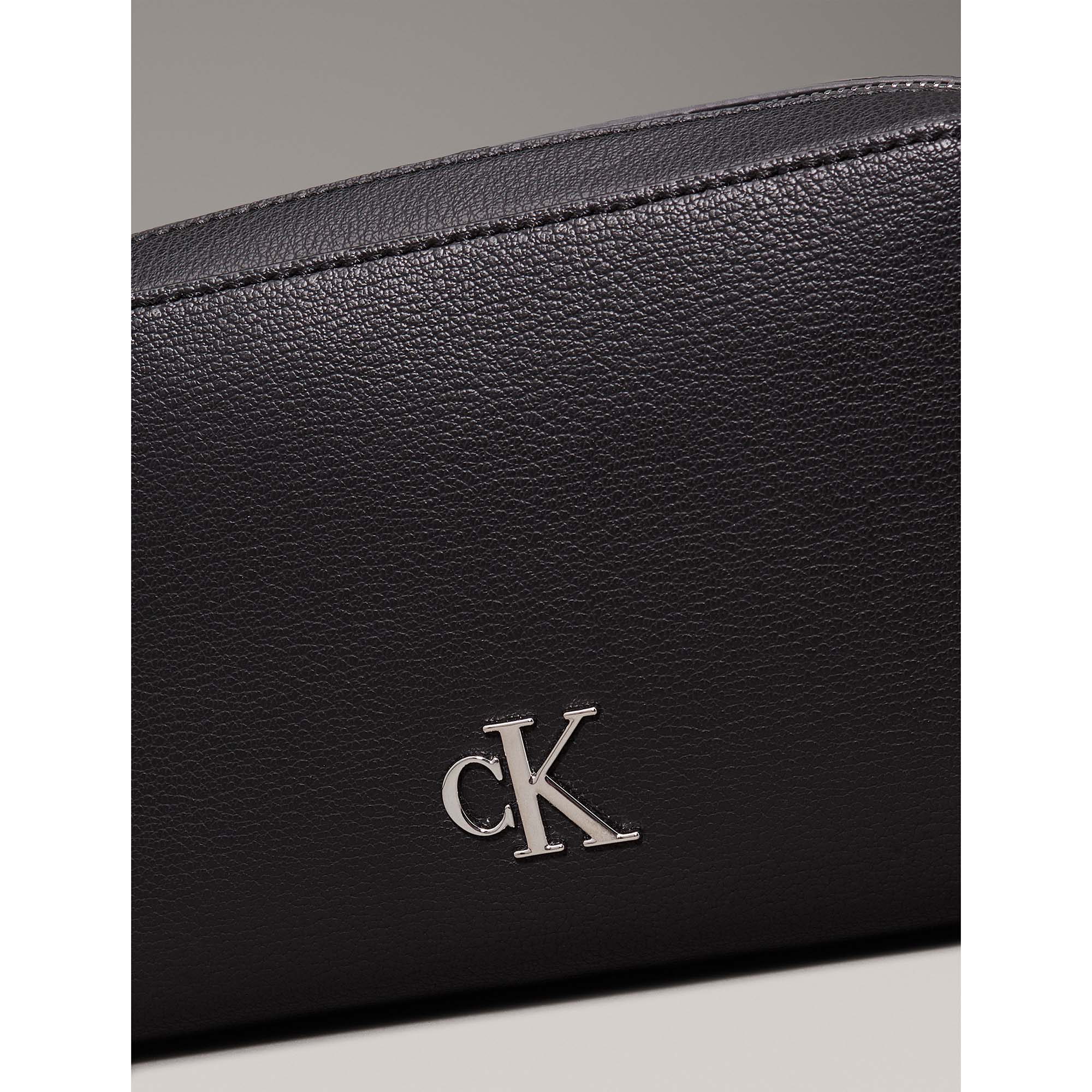 MINIMAL_MONOGRAM_EW_CAMERA_BAG_LV04K3162G_UB1_Image_4