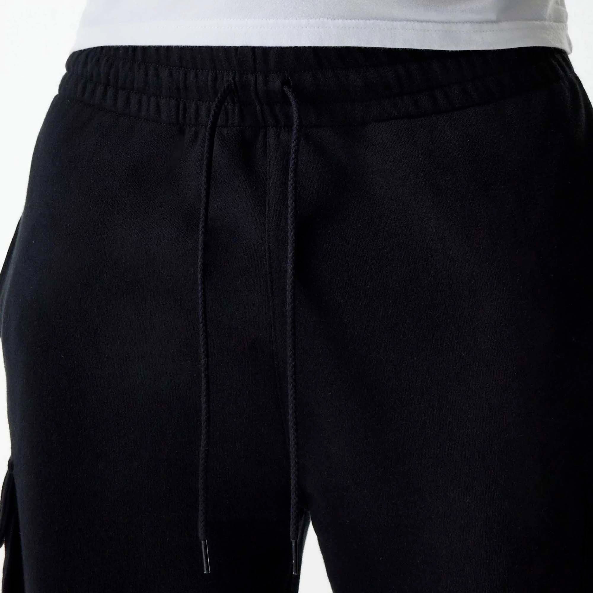 NE_CARGO_JOGGER_NEWERA_BLK_60684474_001_Image_4