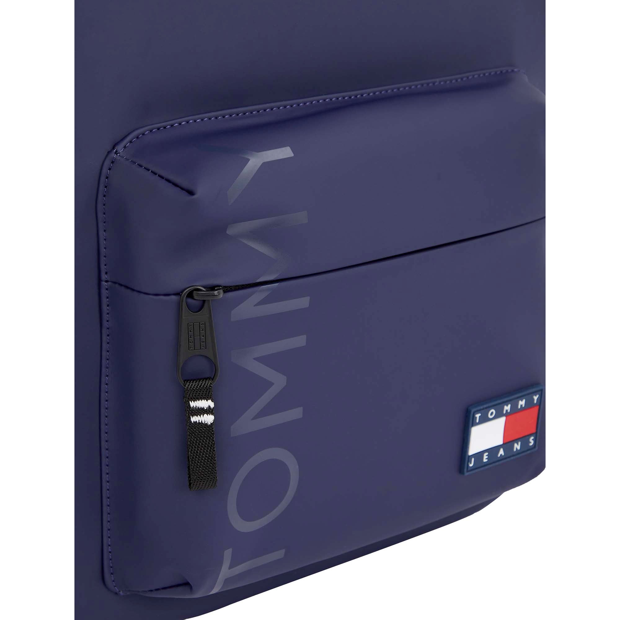 TJM_DAILY_DOME_BACKPACK_AM0AM12907_DY4_Image_4