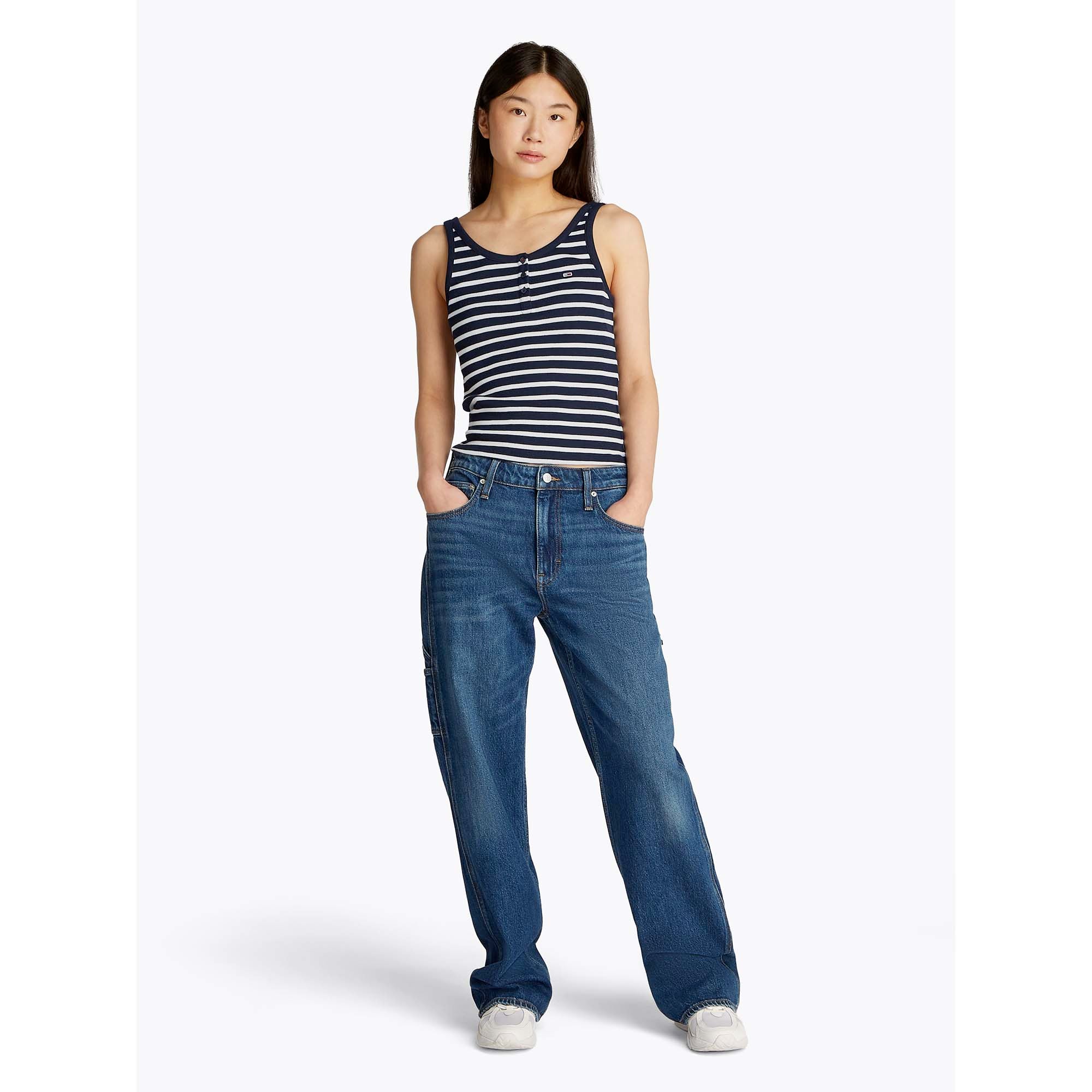 TJW_SLIM_BUTTON_TANK_DW0DW19492_0A6_Image_3