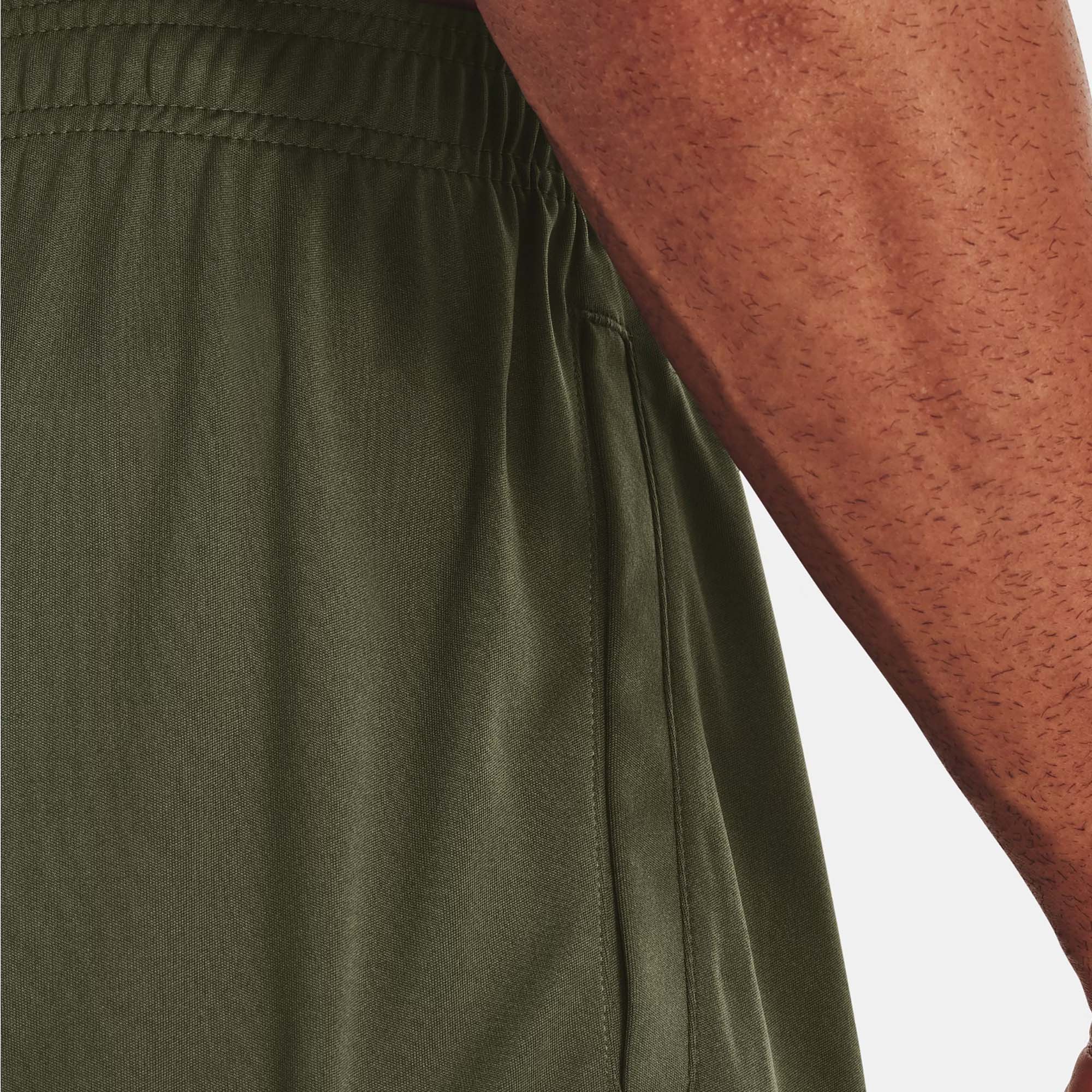 UA_TECH_GRAPHIC_SHORT_771306443_390_Image_5