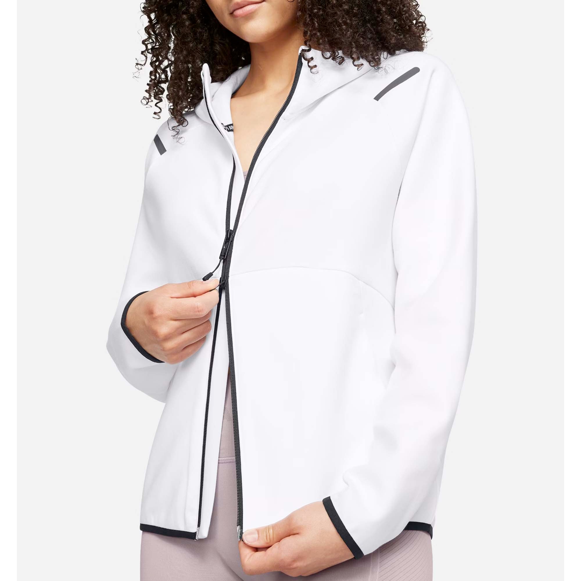 UNSTOPPABLE_FLEECE_FZ_771379842_100_Image_5