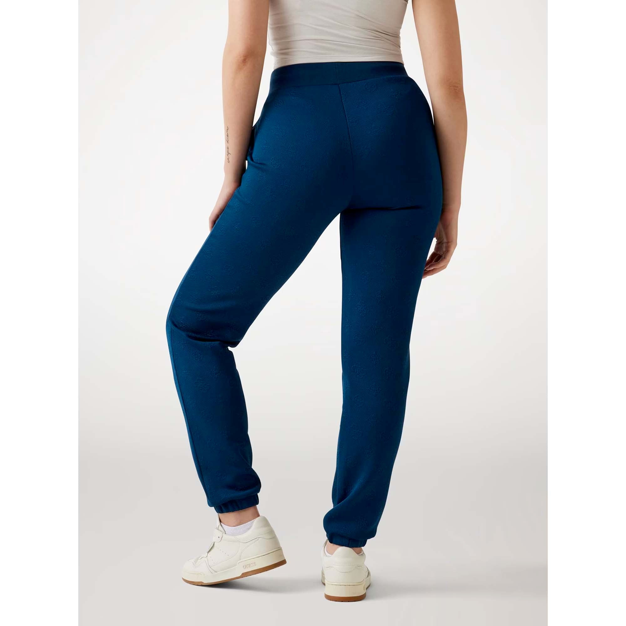 3D_PEONY_JOGGER_V5YB06KBSL2_FBBO_Image_3