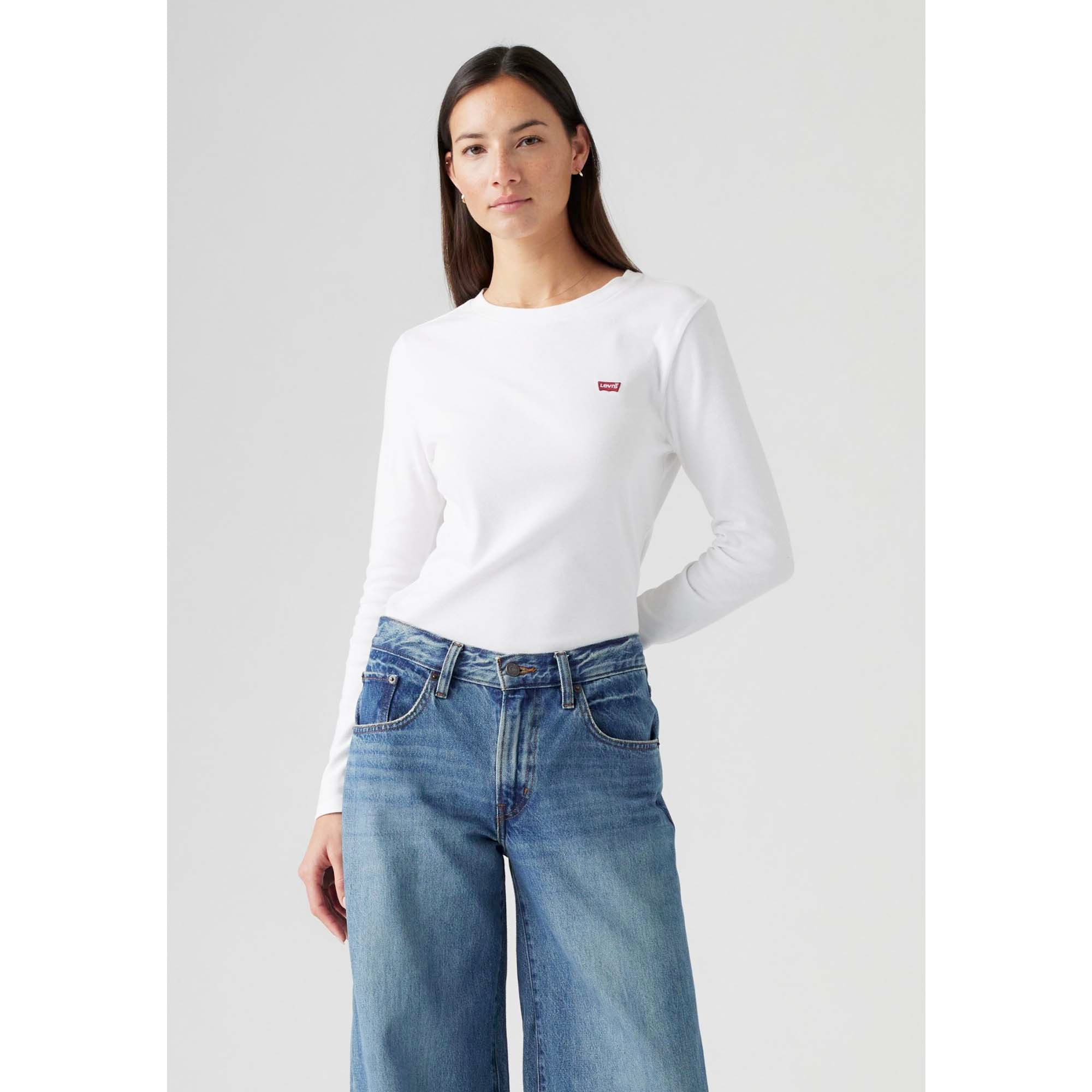 ESSENTIAL_HM_LS_TEE_WHITE_000KL_0000_Image_2