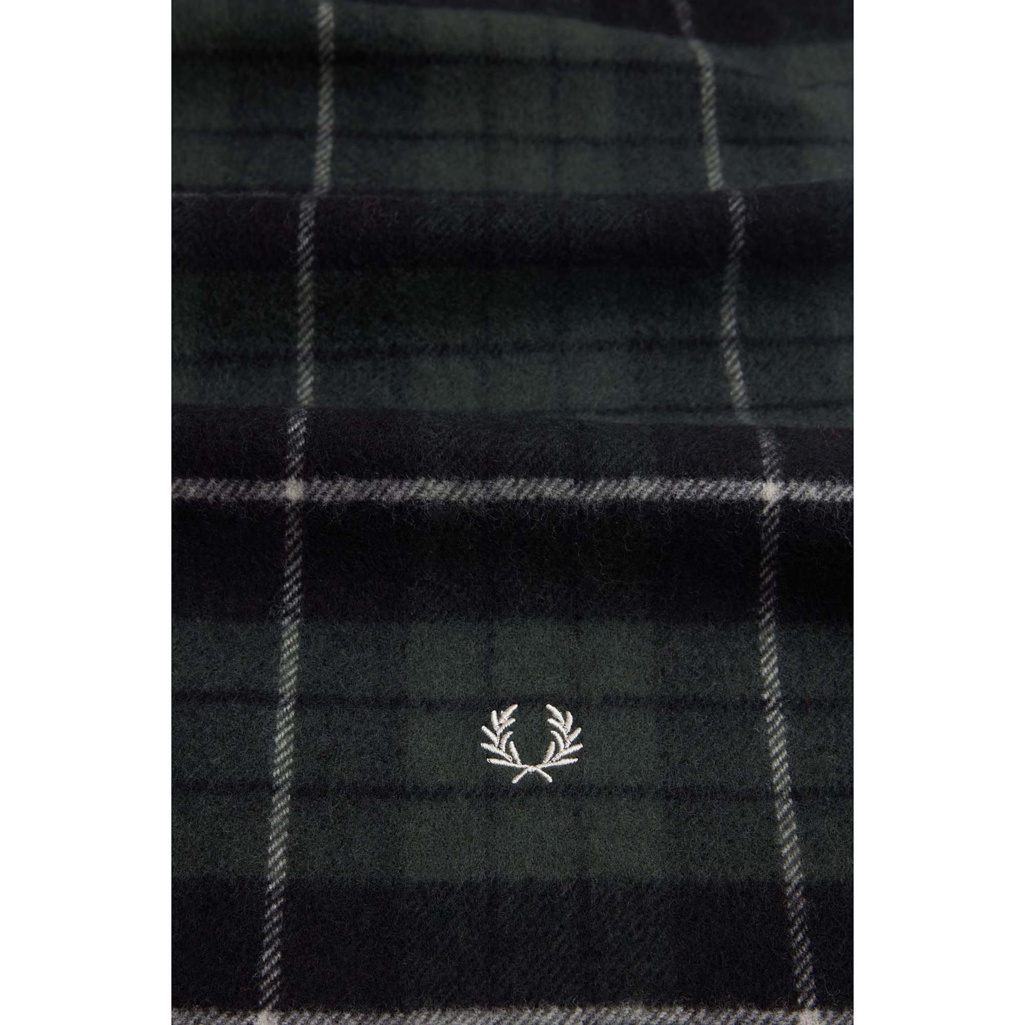 FP_LAMBSWOOL_TARTAN_SCARF_C8137_102_Image_2