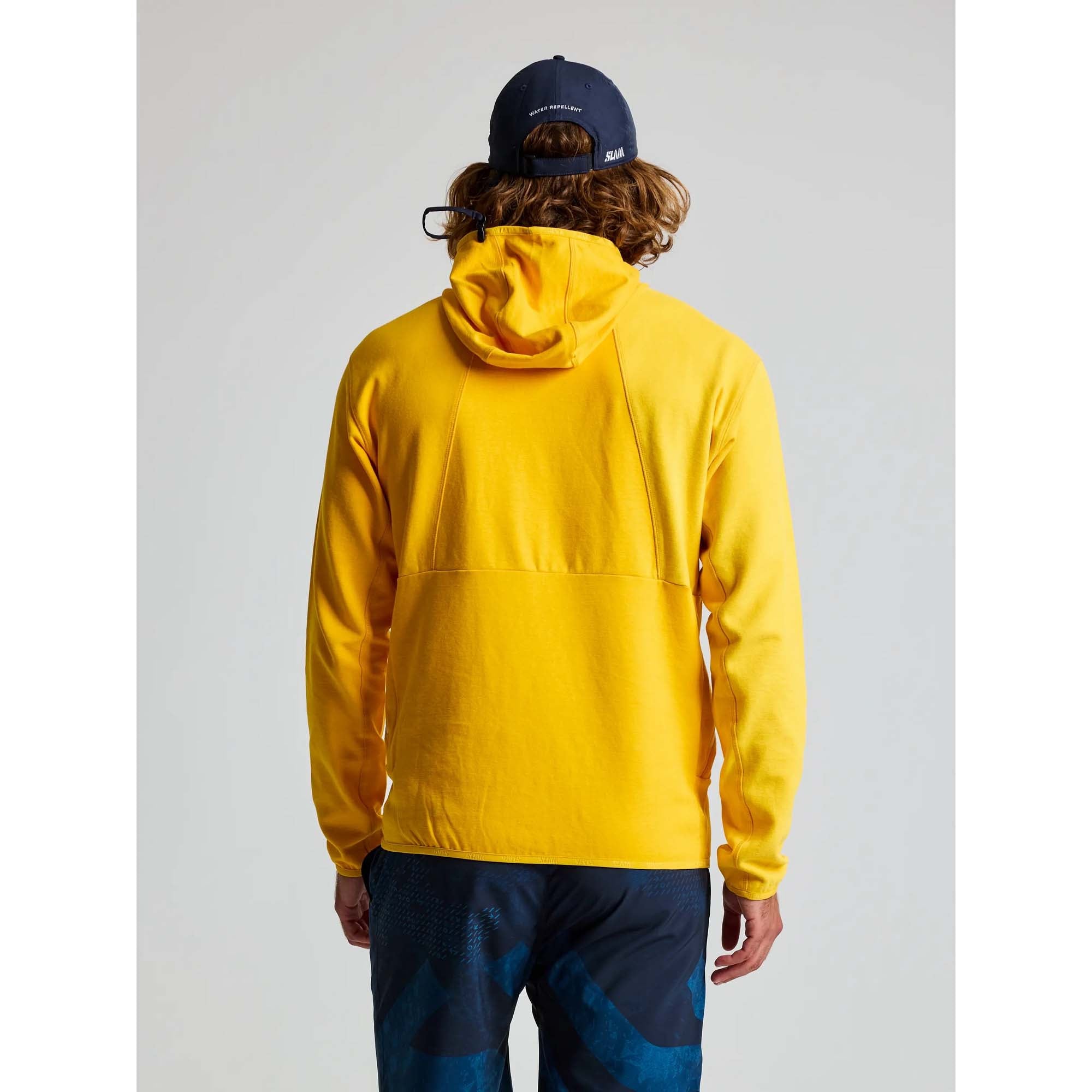 GRAPHIC_HOODIE_A106012S00_W64_Image_2