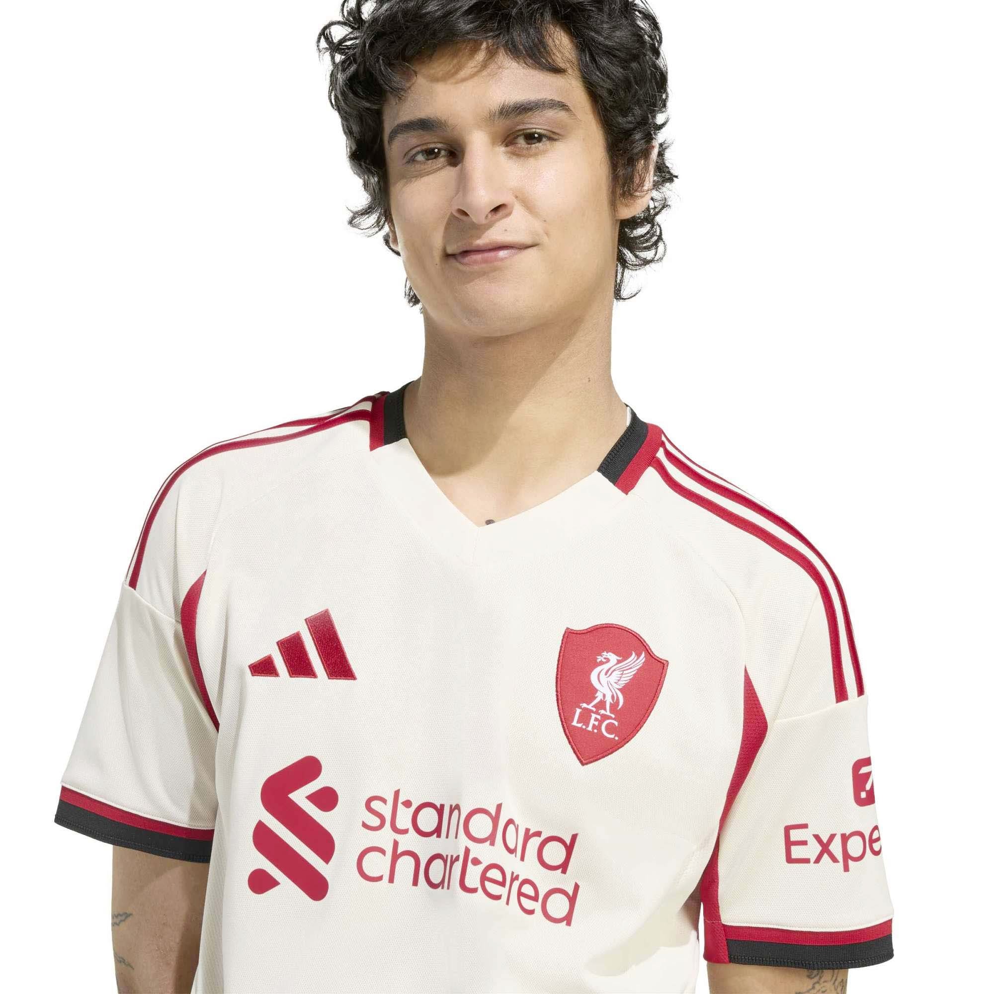 LFC_A_JSY_JV6487_WONWHI_Image_4