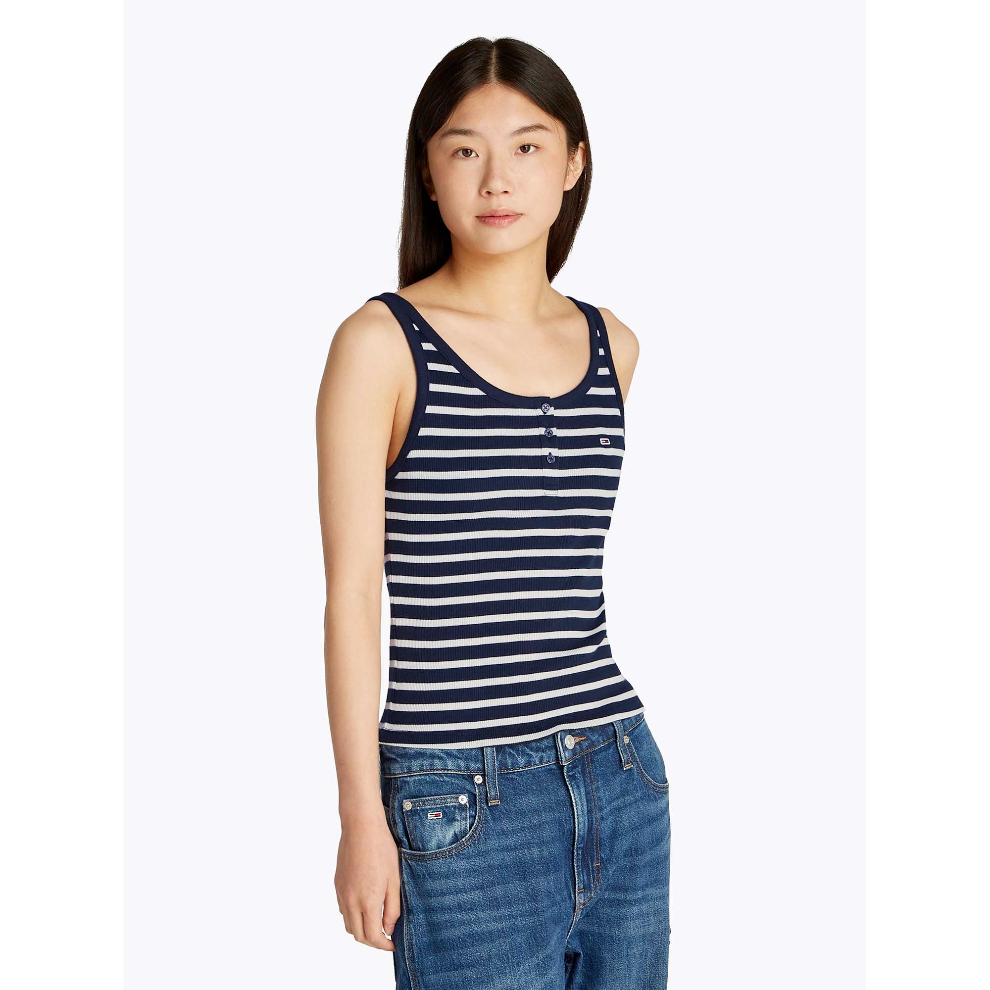 TJW_SLIM_BUTTON_TANK_DW0DW19492_0A6_Image_2